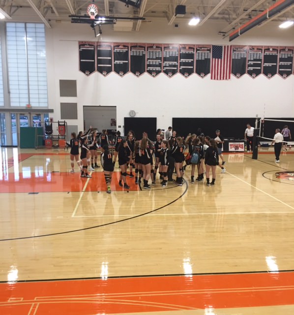 Girls' Volleyball defeats Braintree to continue strong season