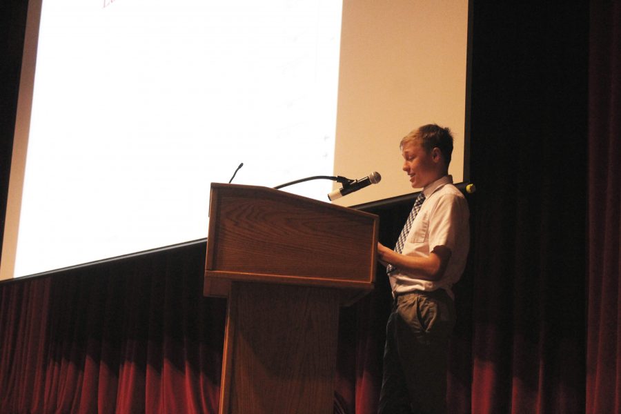 Freshman Luke Walsh speaks to the class of 2023. (Photo by Jacques Abou-Rizk)