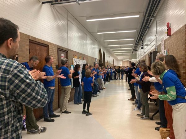 Educators and student advocates line the Education Center hallways Wednesday, Sep. 27.