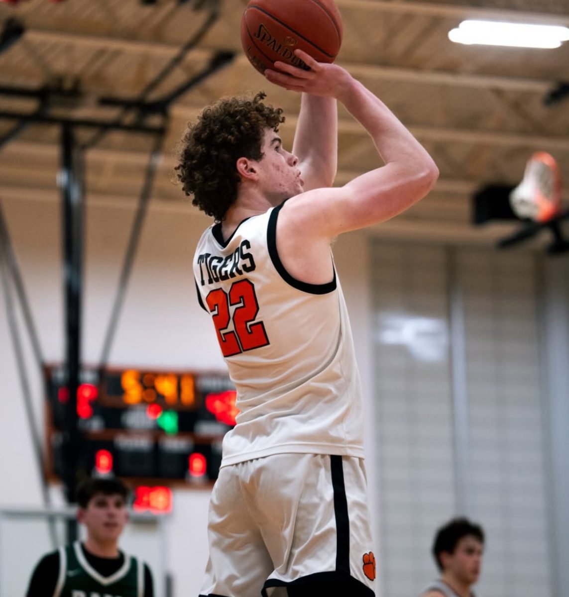 Senior Teagan Swint prepares to shoot a three-pointer Friday, March 4. 