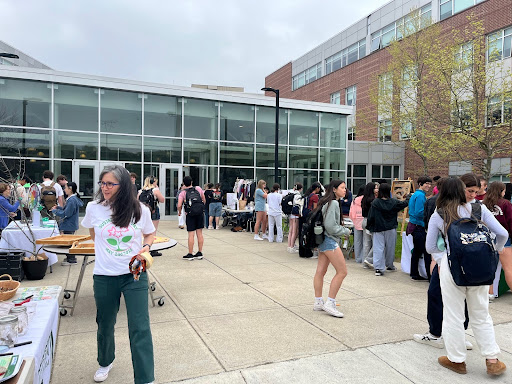 Students visit different booths regarding sustainability during d-block, Friday, May 2.
